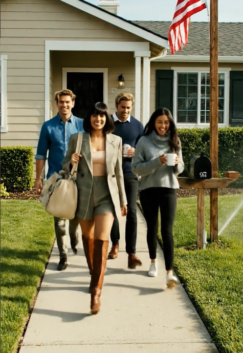 Toen ik in Okinawa gestationeerd was, verkocht mijn vader mijn huis om mijn ‘wanbetalende’ broer uit de financiële problemen te helpen. Toen ik thuiskwam, stonden ze op de veranda te lachen: ‘Nu heb je niet eens meer een plek om naar terug te keren.’ Ik glimlachte alleen maar. ‘Wat is er zo grappig?’ snauwden ze. Ik zei: ‘Omdat het huis dat jullie verkochten… eigenlijk…’