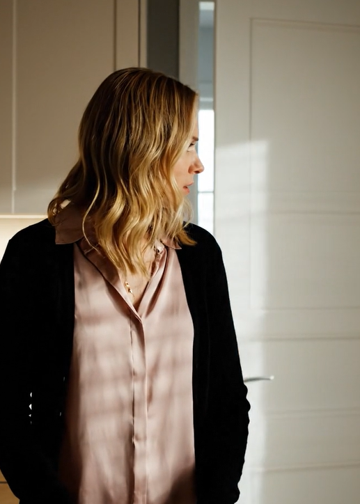 Klokken 22 tog min bror mine nøgler. Ved solopgang var min første nye bil ødelagt. Far råbte: “Hold op med at anklage ham.” Jeg slog ikke imod, for det var ikke min bil, han havde kørt ind i; far blev bleg, da…