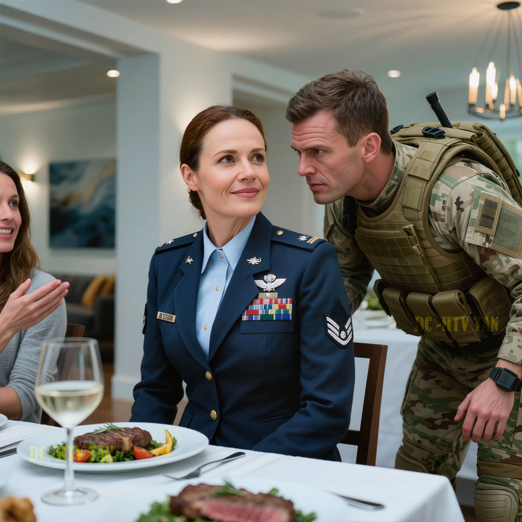 Jarenlang beschouwde mijn familie me als de saaie kantoormedewerker, terwijl mijn zus in de schijnwerpers stond – totdat haar ‘heldhaftige’ verloofde het Ghost Cell-embleem op mijn borst herkende en iedereen aan tafel begreep wie er echt de touwtjes in handen had.